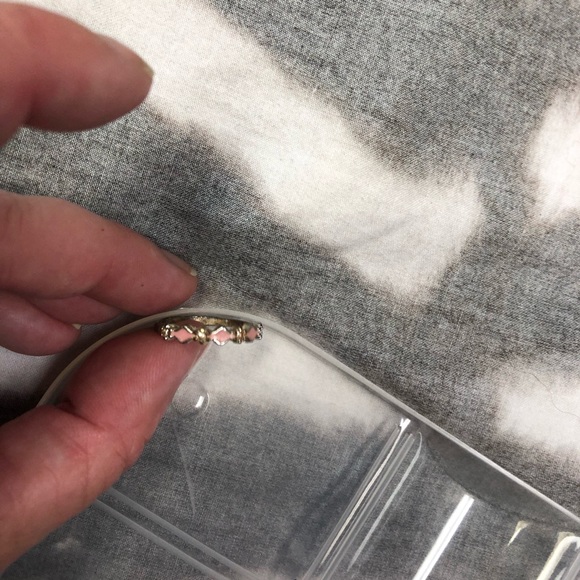 Anthropologie Pink and Gold Ring 💍🌸💕🤍⚜️ Let’s Negotiate! - Picture 4 of 4